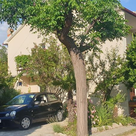 Apartment Tonci Rab Town Kültér fotó