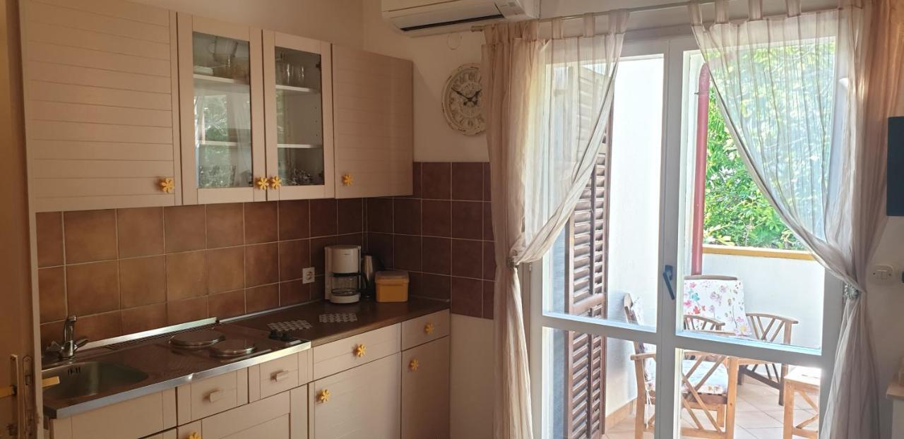 Apartment Tonci Rab Town Kültér fotó