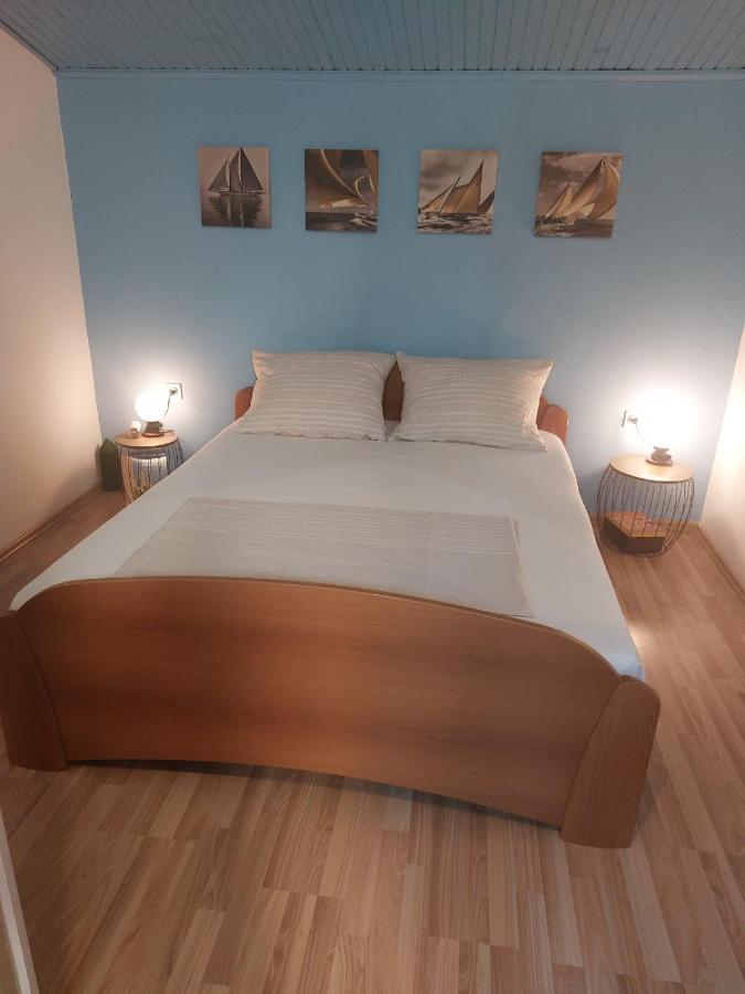 Apartment Tonci Rab Town Kültér fotó