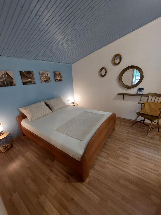 Apartment Tonci Rab Town Kültér fotó